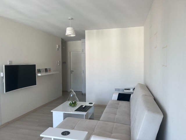 NEUE 2+1 WOHNUNG ZUR MIETE IM ZENTRUM VON KYRENIA ** 