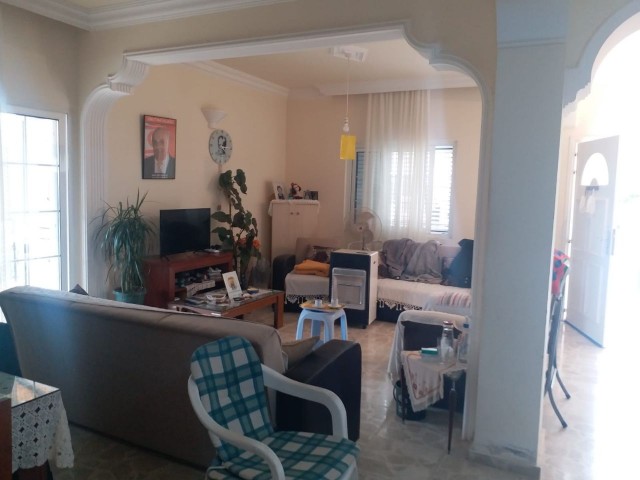 3+1 VILLA WITH LARGE GARDEN IN ÇATALKOY REGION IN KYRENIA