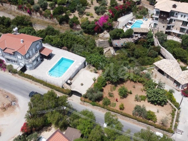 VILLA WITH POOL WITH TURKISH TITLE, SEA AND MOUNTAIN VIEWS IN GIRNE ZEYTİNLİK AREA