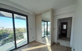 GİRNE MERKEZDE  ULTRA LÜKS  BİTMİŞ  PENTHOUSE.