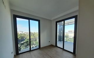 GİRNE MERKEZDE  ULTRA LÜKS  BİTMİŞ  PENTHOUSE.