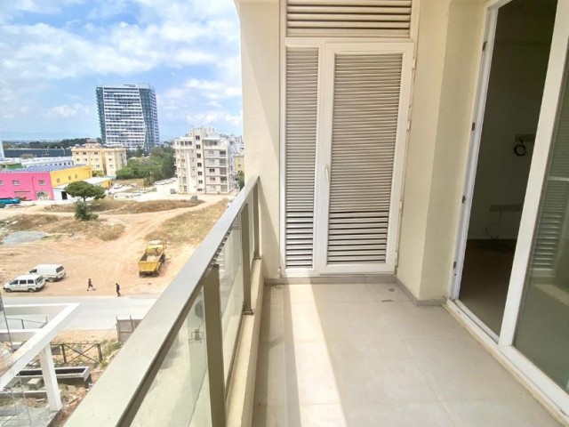 2+1 FLAT IN GOLDEN RESIDENCE FOR SALE