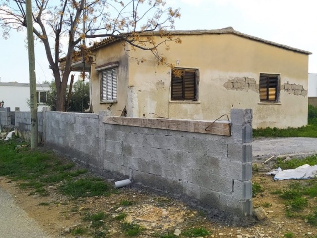 Küçük bungalovlu 500 m2 arsa