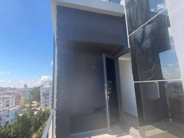 3+1 VOLL MÖBLIERTES 30 M2 DUPLEX-PENTHOUSE MIT BALKON (TÜRKISCH EMPFOHLEN)