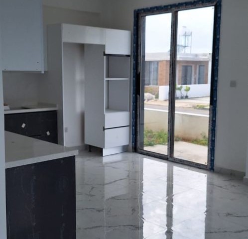 TUZLA'DA SATILIK 3+1 DAİRE