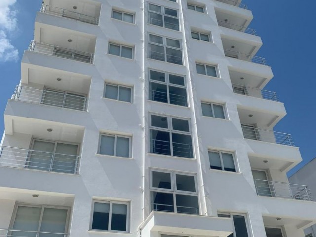 Nicosia royal hotel arkasi super luxury apartment 2 + 1 apartment with air conditioning in each room 6 + 6 5000 TL deposit 05338711922 05338616118 kamsel with payment of 300 dollars 5000 tl ** 