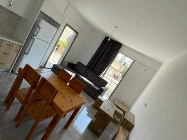 5000 tl Hamit Dorf Super Luxus Wohnung 10 min zu Fuß zum Markt zu den Haltestellen 5000 tl Zahlung 6 + 6 2 Anzahlung 05338711922 05338616118 kamsel Immobilien ** 