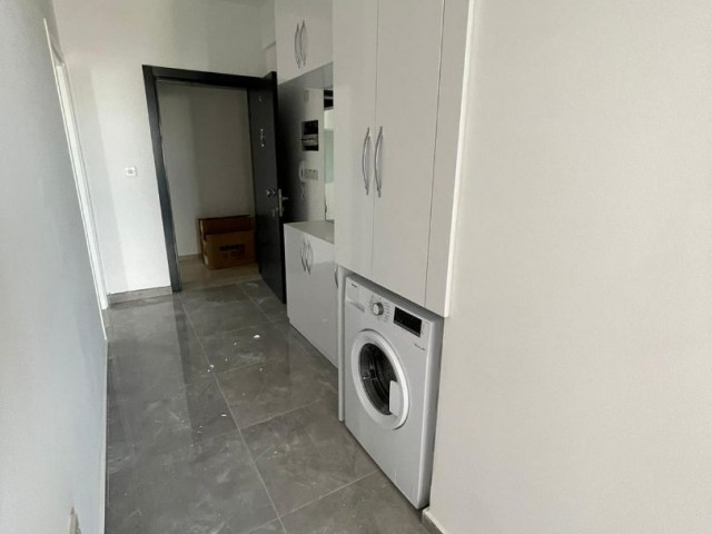 5000 tl Hamit Dorf Super Luxus Wohnung 10 min zu Fuß zum Markt zu den Haltestellen 5000 tl Zahlung 6 + 6 2 Anzahlung 05338711922 05338616118 kamsel Immobilien ** 