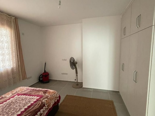 3+1 Null Gebäude neben Schieberegler terminal 2 Etagen möblierte separate Küche mit Balkon super Lage 350 stg 3+3 6+6 zahlung 2 Anzahlung 05338711922 05338616118 ** 