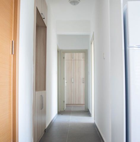 First deposit in advance of Dereboyu Karaca dormitory, 10 minutes walking distance to the stops, 2+1 flats with air-conditioning elevator and balcony 350 stg.