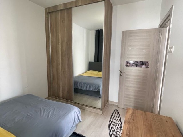 Nicosia Marmara Park neben 2+1 Wohnung komplett möbliert 6+6 Zahlung 2 Kautionen 1 Etage 05338711922 05338616118