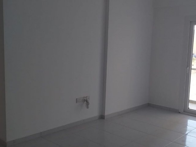 Flat For Sale in Küçük Kaymaklı, Nicosia