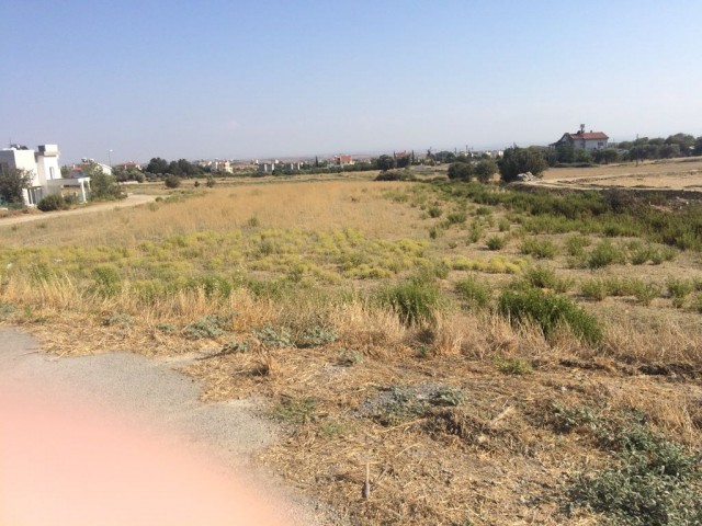 Turkish title deed plot of land for sale directly from the owner (Hasan: 0044-0-7807700970) in sought after Kyrenia-Bogaz area. The size of the plot is 3847 m2 and located at the edge of Asok Villas. The parameter of the plot has road access . Interested buyers please contact Hasan or Huseyin