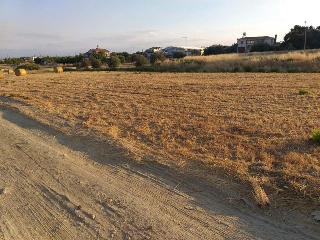 Turkish title deed plot of land for sale directly from the owner (Hasan: 0044-0-7807700970) in sought after Kyrenia-Bogaz area. The size of the plot is 3847 m2 and located at the edge of Asok Villas. The parameter of the plot has road access . Interested buyers please contact Hasan or Huseyin