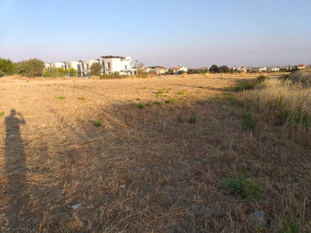 Turkish title deed plot of land for sale directly from the owner (Hasan: 0044-0-7807700970) in sought after Kyrenia-Bogaz area. The size of the plot is 3847 m2 and located at the edge of Asok Villas. The parameter of the plot has road access . Interested buyers please contact Hasan or Huseyin