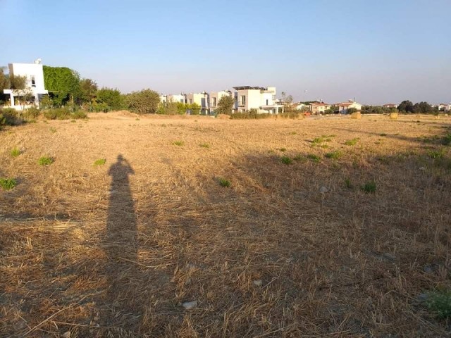 Turkish title deed plot of land for sale directly from the owner (Hasan: 0044-0-7807700970) in sought after Kyrenia-Bogaz area. The size of the plot is 3847 m2 and located at the edge of Asok Villas. The parameter of the plot has road access . Interested buyers please contact Hasan or Huseyin