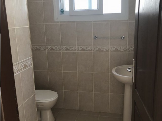 3 bedroom flat for rent in kyrenia 