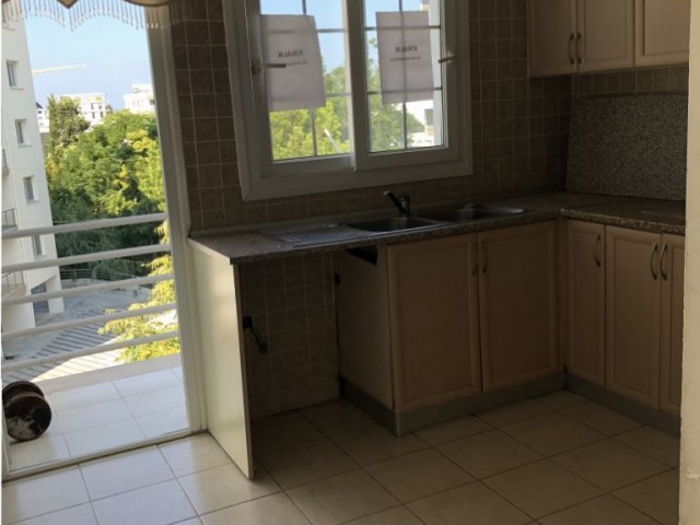 3 bedroom flat for rent in kyrenia 