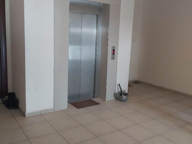 3+1 FLAT FOR SALE IN MAGUSA YENIBOGAZICI REGION.