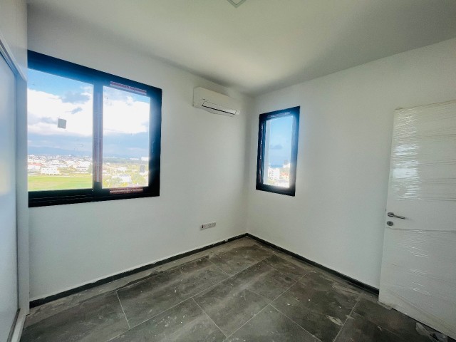 2+1 FLAT FOR SALE IN MAGUSA YENİBOGAZICI REGION.