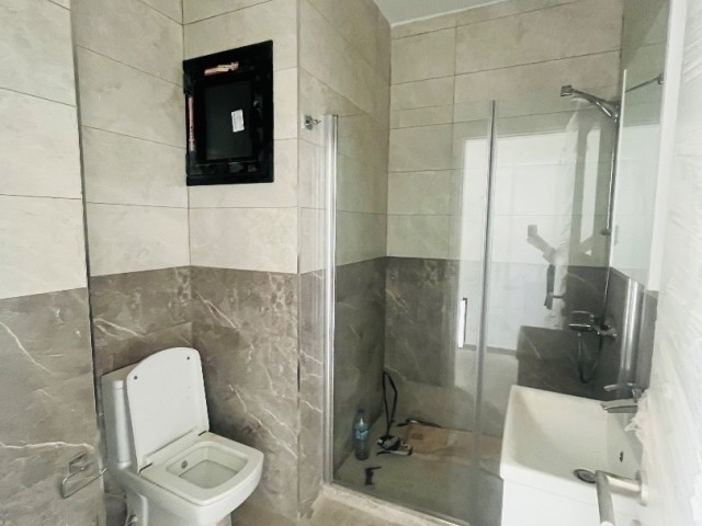 2+1 FLAT FOR SALE IN MAGUSA YENİBOGAZICI REGION.