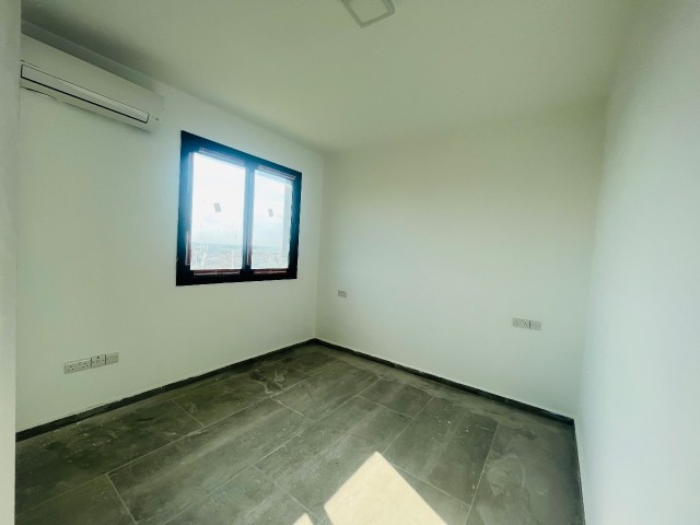 2+1 FLAT FOR SALE IN MAGUSA YENİBOGAZICI REGION.