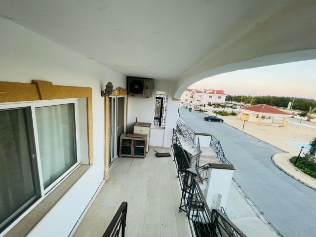 3+1 FLAT FOR SALE IN LONG BEACH AREA