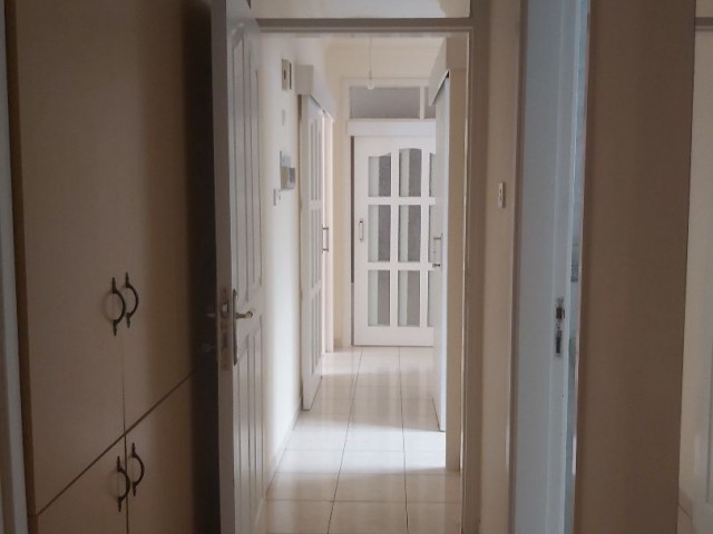 FLAT FOR SALE SUITABLE FOR FAMILY LIFE IN GULSEREN, FAMILY