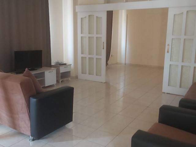 FLAT FOR SALE SUITABLE FOR FAMILY LIFE IN GULSEREN, FAMILY