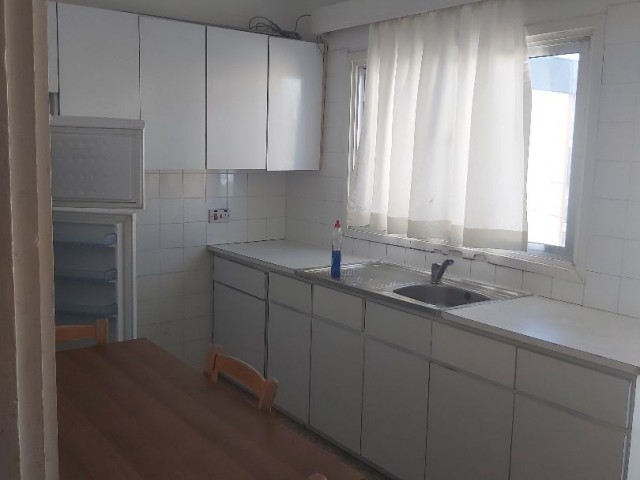 MAĞUSA DAÜ YANINDA 3+1 KİRALIK EŞYALI  DAİRE 