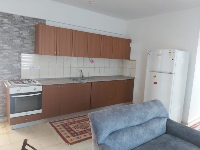 MAĞUSA TUZLA BÖLGESINDE 2+1 EŞYALI DAİRE 