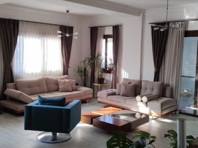 3+1 1ST FLOOR APARTMENT IN THE GÜLSEREN AREA OF FAMAGUSTA