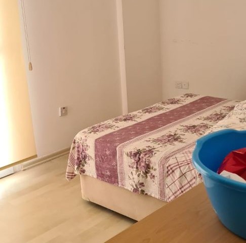 3+1 WOHNUNG ZU VERKAUFEN IN DER STADT MIT SEEBLICK