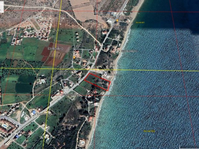 GEWERBLICHES GRUNDSTÜCK MIT MEER- UND HAUPTSTRASSE-ZONE IN İSKELE