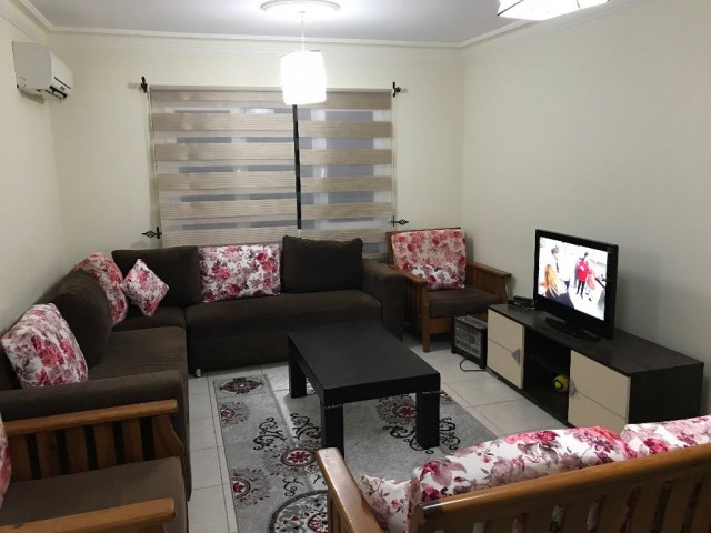 Flat To Rent in Yukarı Girne, Kyrenia