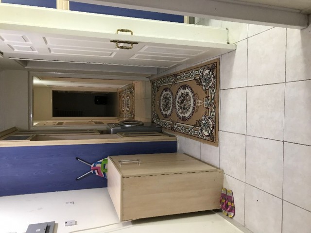 تخت برای اجاره in Yukarı Girne, گیرنه