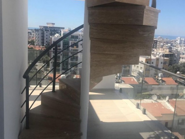 Penthouse Kaufen in Girne Merkez, Kyrenia