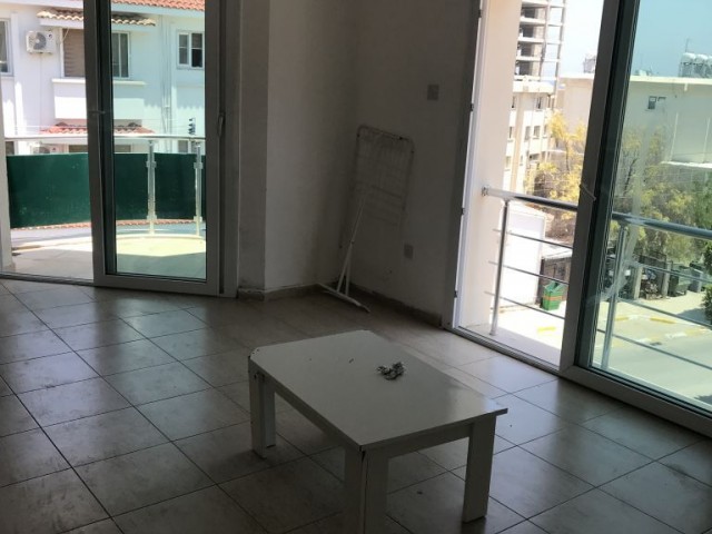 Flat To Rent in Girne Merkez, Kyrenia