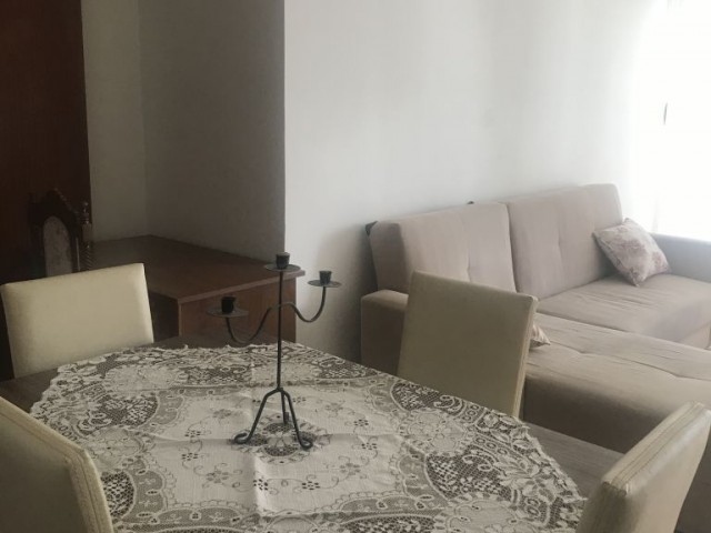 GİRNE MERKEZ DE PARK AVM KARŞISI FUL EŞYALI 2+1 KİRALIK DAİRE..