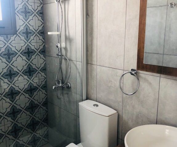 ZERO 3+1 APARTMENT FOR SALE WITH 2 BATHROOMS/WC WITH ELEVATOR IN CENTRAL LOCATION IN YENIŞEHIR.. ** 