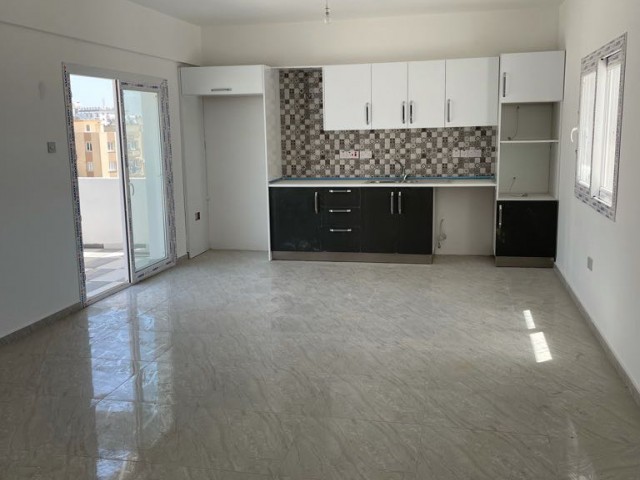 2 + 1 PENTHOUSE FOR SALE MADE IN TURKISH IN THE DECENT NEIGHBORHOOD OF MITRELI!! شقة للبيع بي منطقة كونيلي ** 