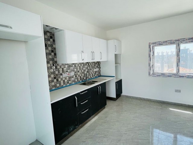 2 + 1 PENTHOUSE FOR SALE MADE IN TURKISH IN THE DECENT NEIGHBORHOOD OF MITRELI!! شقة للبيع بي منطقة كونيلي ** 