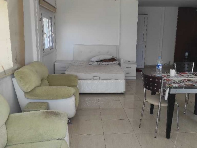 Studio for rent in Gönyelide arda near the market للآجار ستديو قرب ار Decة ماركت ** 