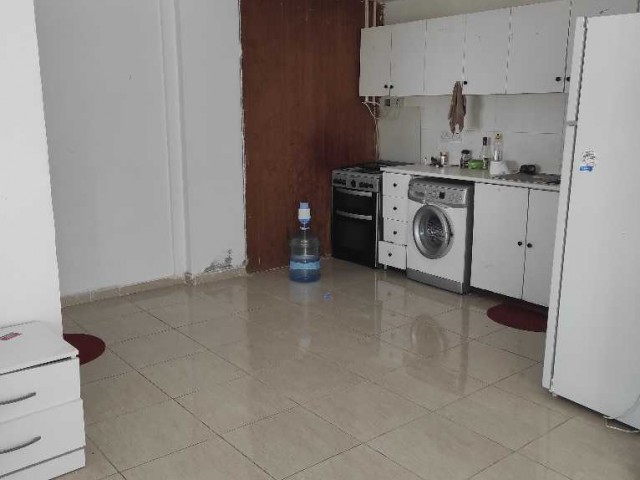 Studio for rent in Gönyelide arda near the market للآجار ستديو قرب ار Decة ماركت ** 