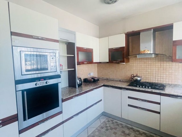 Flat For Sale in Köşklüçiftlik, Nicosia