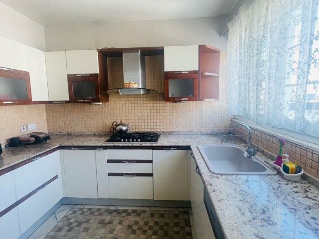 Flat For Sale in Köşklüçiftlik, Nicosia