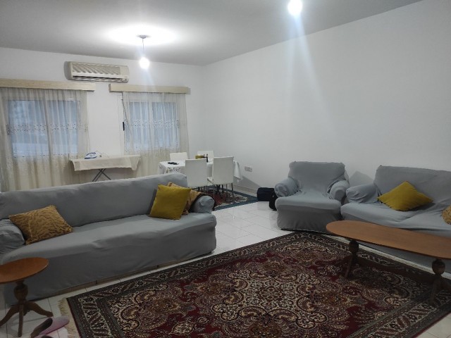 GÖNYELİ BÜYÜK KiLER ARKASINDA ÖĞRENCİYE YÖNELİK 3+1 DAİRE 