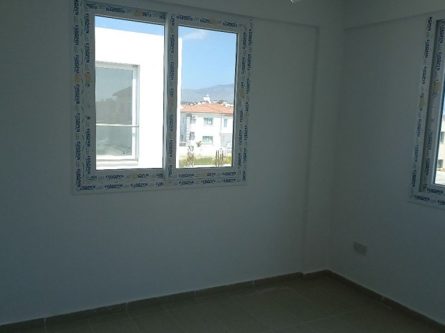 NEUE LUXUSWOHNUNGEN 2+1 90 M2 IN GÖNYELI