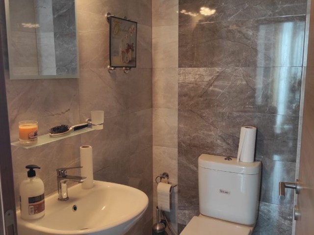 GİRNE MERKEZDE 3+1 FULL EŞYALI PENTHOUSE 