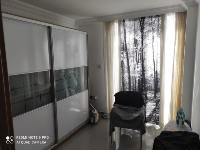 GİRNE MERKEZDE 3+1 FULL EŞYALI PENTHOUSE 